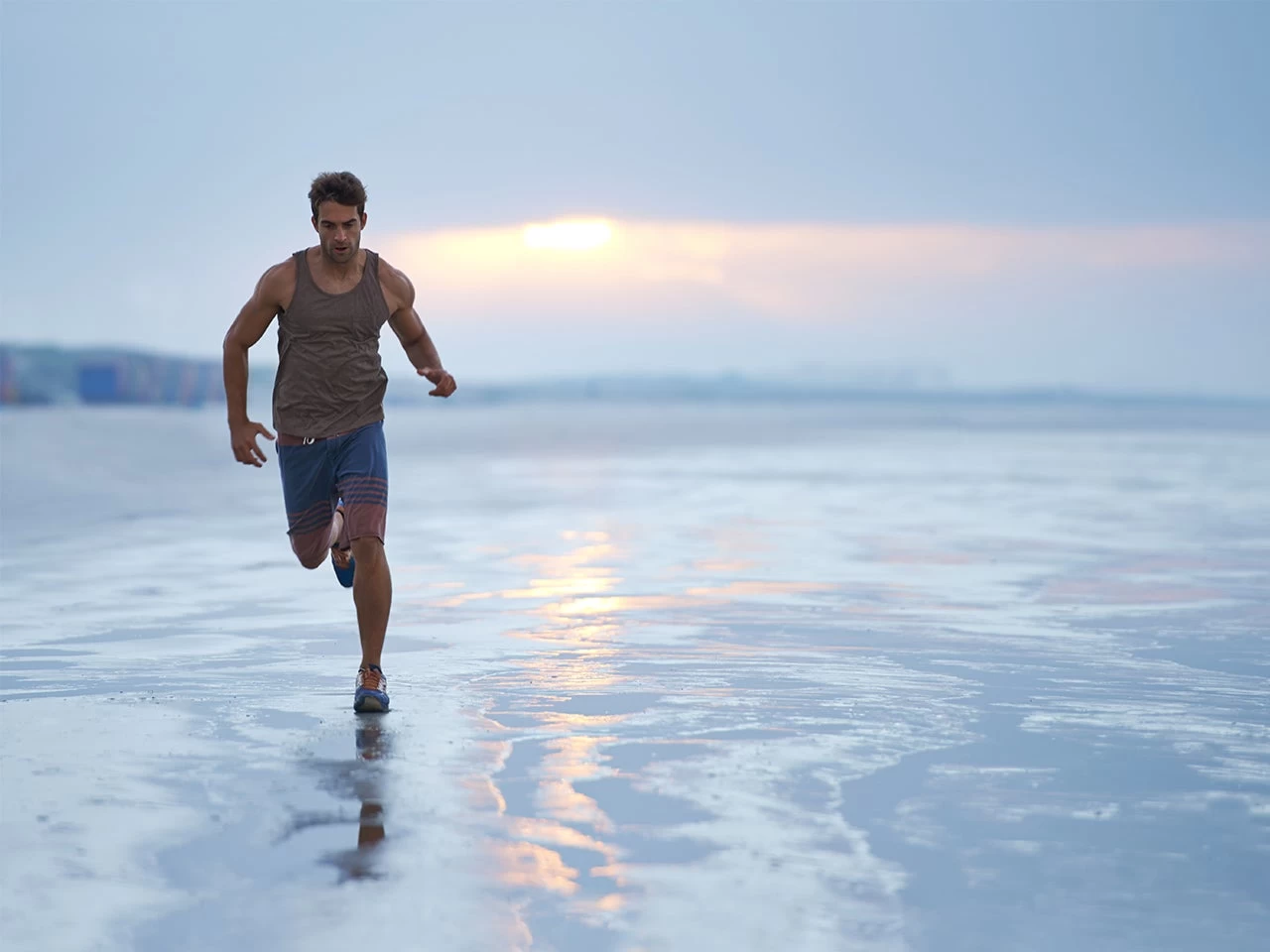 Είστε στη θάλασσα; Βελτιώστε υγεία και φυσική κατάσταση με αυτές τις ασκήσεις